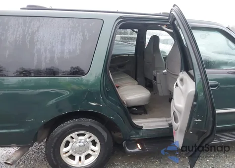 2001 Ford Expedition Xlt z USA, uszkodzony, nr VIN 1FMFU16L11LB00013